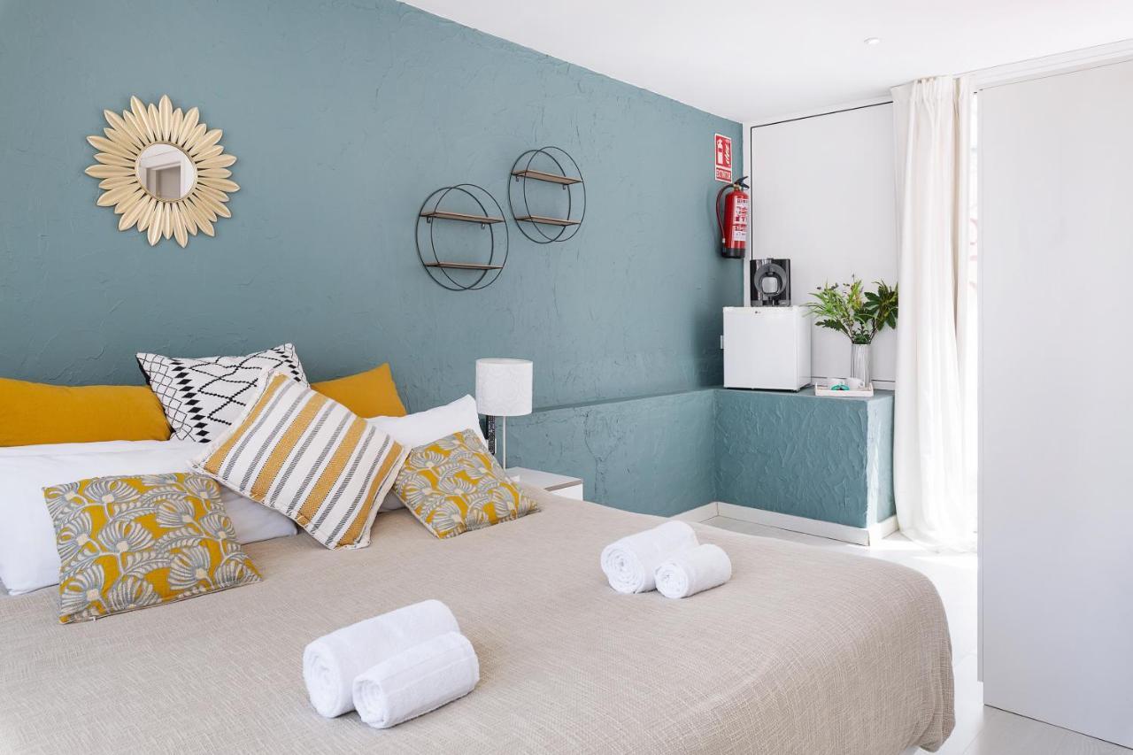 Sitgesnextdoor Bed and Breakfast Esterno foto